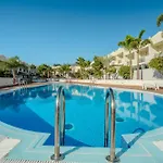 Obsidian Olivino Apartment *