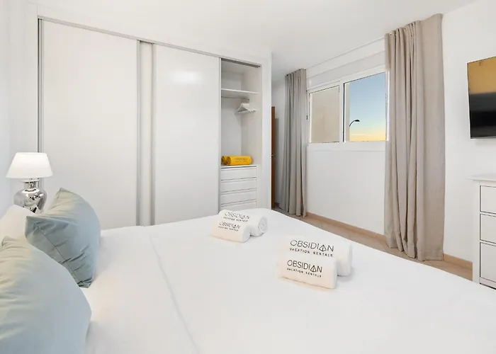 Obsidian Olivino Apartment *